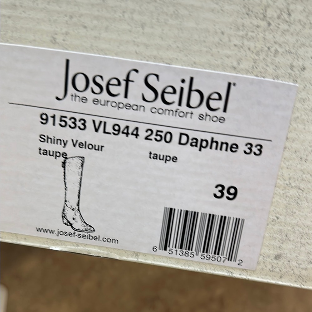 Josef Seibel Brown  Boots with Elegant Design - Picture 7 of 8